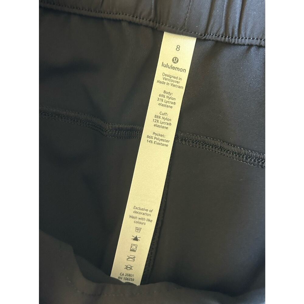 Lululemon On the Fly Jogger Luxtreme Womens 8 NWT Black Travel Athleisure - Picture 10 of 10